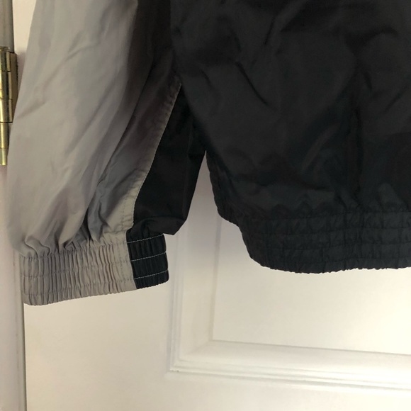 Basic Adidas windbreaker jacket - Picture 5 of 7